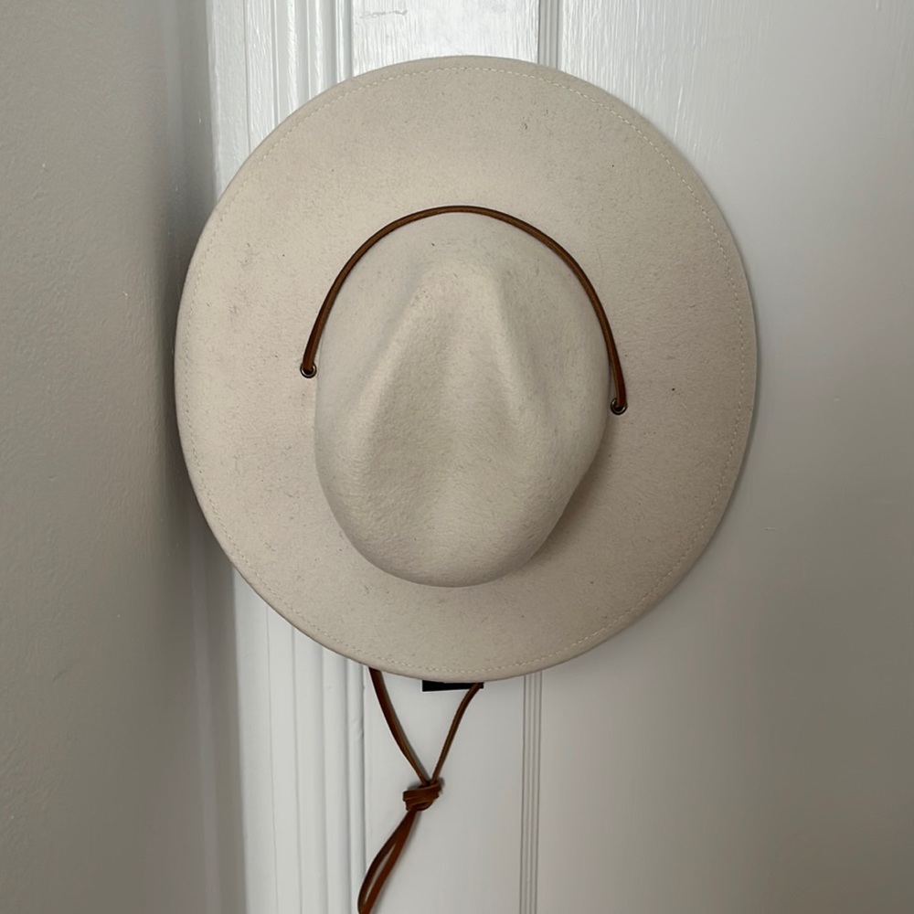 Braxton Field Hat